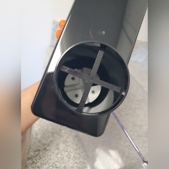 Brita Water Filter Dispenser with Black Lid - Picture 6 of 9